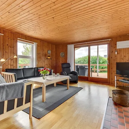 Ellyn - 500m From The Sea By Interhome Haderslev